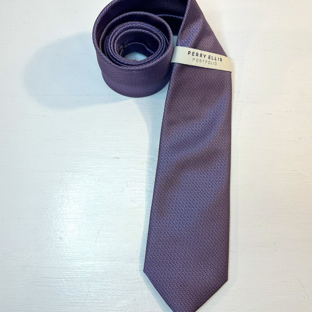 Perry Ellis Portfolio Men's Lilac Polyester Neck Tie - NWT